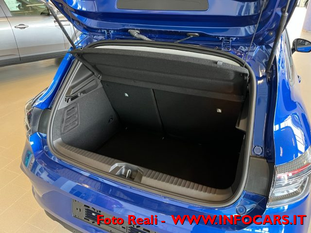 RENAULT Clio usata, con Fari LED