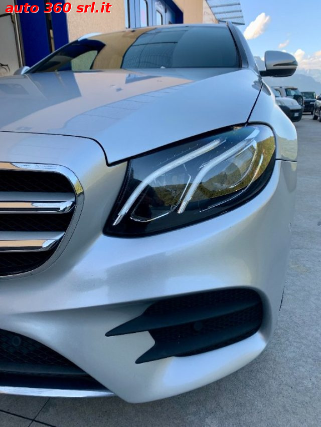 MERCEDES-BENZ E 220 usata, con Cerchi in lega