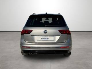 VOLKSWAGEN Tiguan usata, con Autoradio