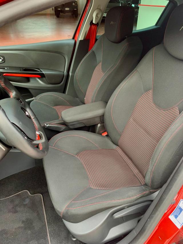 RENAULT Clio usata, con Autoradio