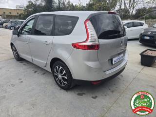 RENAULT Grand Scenic usata, con Chiusura centralizzata