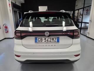 VOLKSWAGEN T-Cross usata, con Autoradio