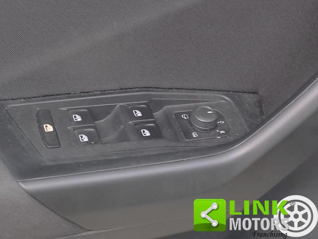 VOLKSWAGEN T-Roc usata, con Servosterzo