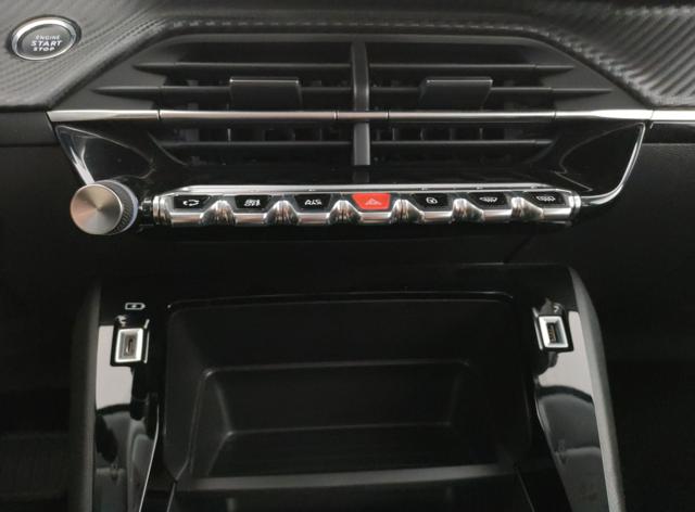 PEUGEOT 208 usata, con Controllo elettronico della corsia