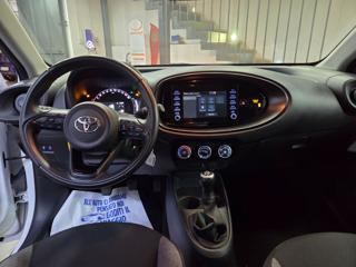 TOYOTA Aygo X usata, con USB
