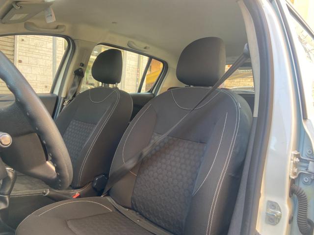 DACIA Sandero usata, con Sedile posteriore sdoppiato
