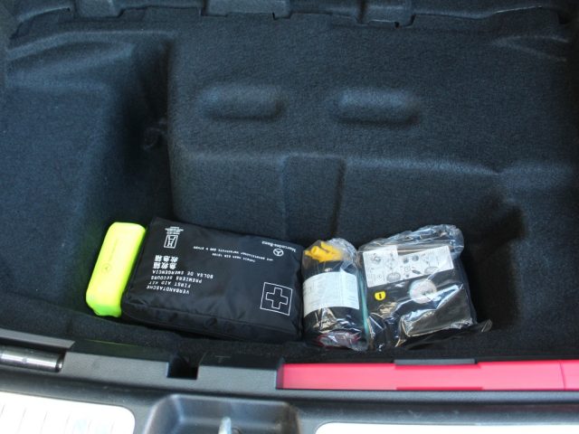 MERCEDES-BENZ C 220 usata, con Sensori di parcheggio anteriori