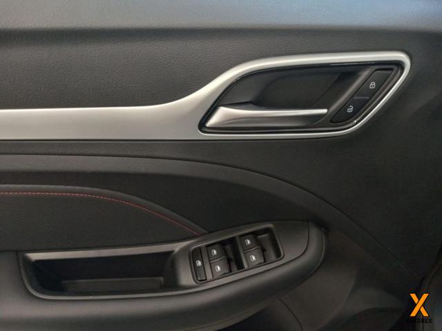 MG ZS usata, con Sedile posteriore sdoppiato