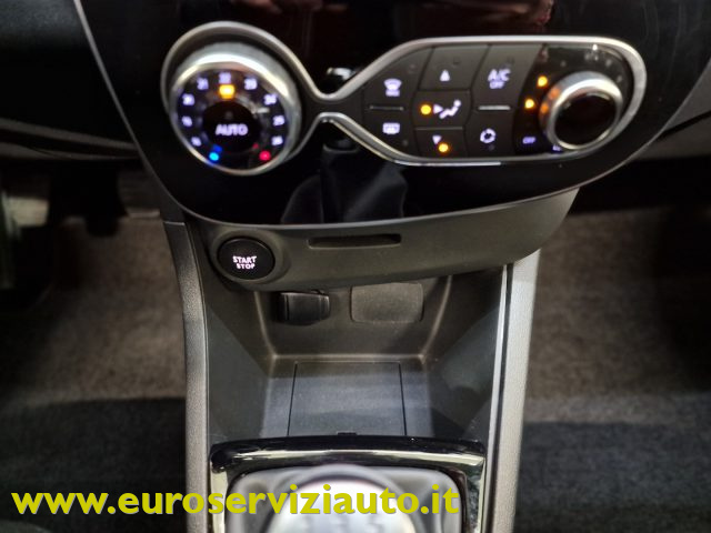 RENAULT Clio usata, con Touch screen