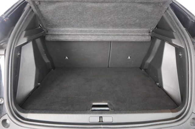 PEUGEOT 2008 usata 5