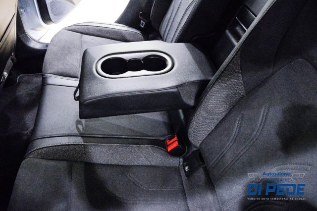 VOLKSWAGEN Golf usata, con Specchietti laterali elettrici