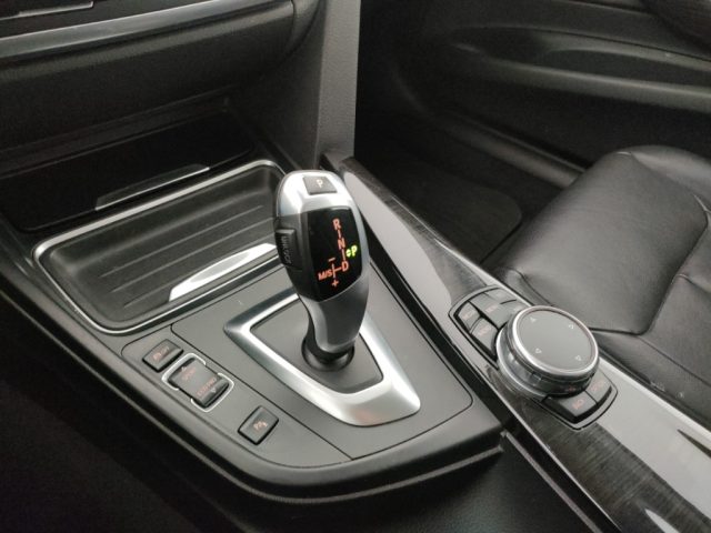 BMW 320 usata, con Fari Xenon