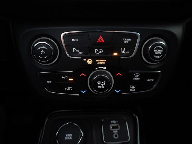 JEEP Compass usata, con Specchietti laterali elettrici
