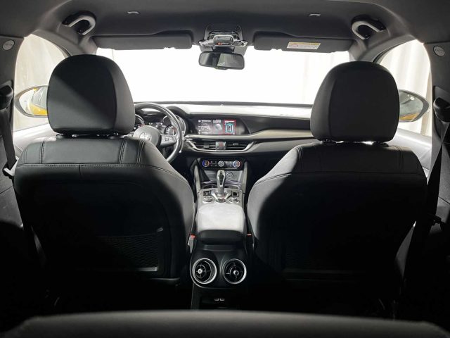 ALFA ROMEO Stelvio usata, con Interni in pelle