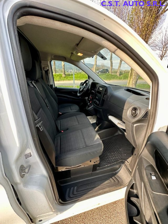 MERCEDES-BENZ Vito usata, con USB