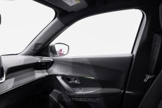 PEUGEOT 2008 usata, con USB