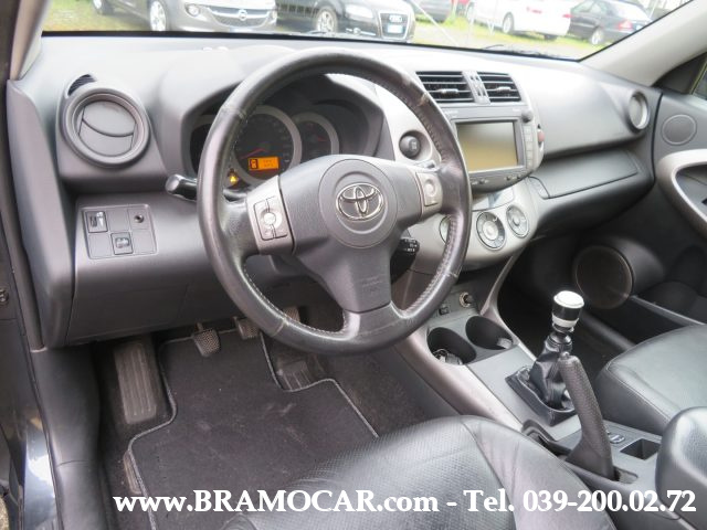 TOYOTA RAV 4 usata, con Cruise Control