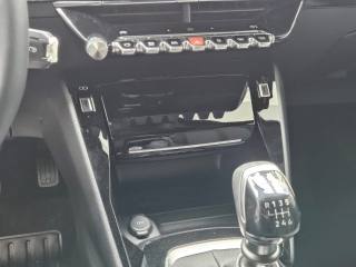 PEUGEOT 2008 usata, con Luci diurne LED
