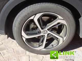 MG HS usata, con Fendinebbia