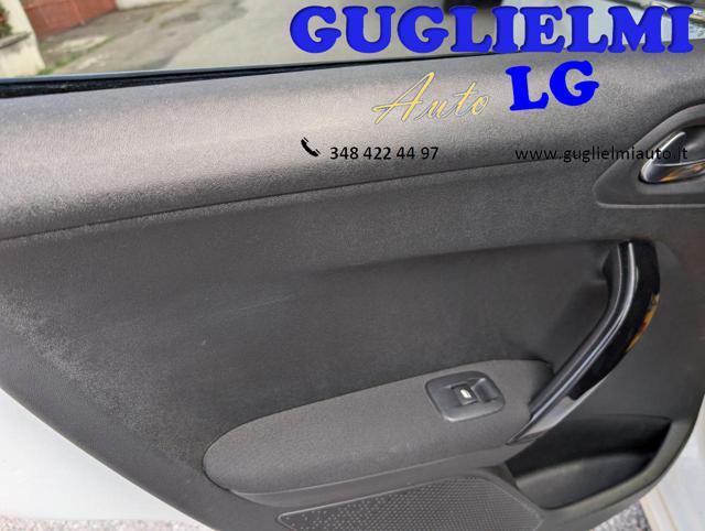 PEUGEOT 208 usata, con Isofix