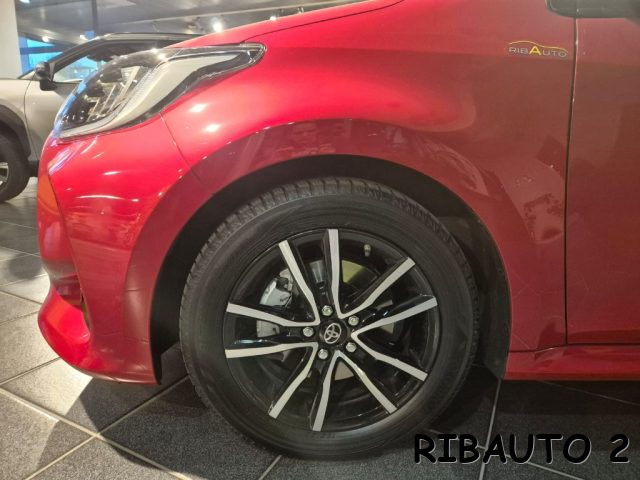TOYOTA Yaris usata, con Touch screen