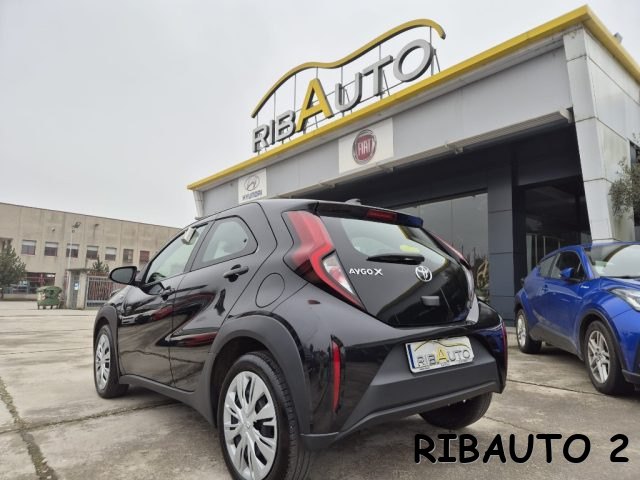 TOYOTA Aygo X usata, con Luci diurne LED