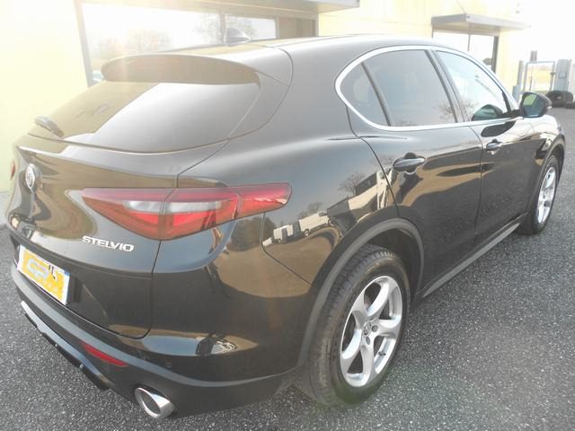 ALFA ROMEO Stelvio usata, con Airbag Passeggero