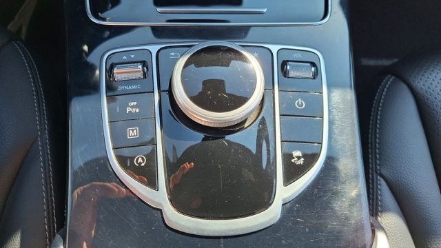 MERCEDES-BENZ GLC 250 usata, con Bracciolo