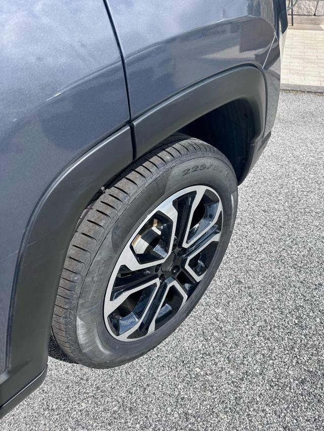 JEEP Compass usata, con Sedile posteriore sdoppiato