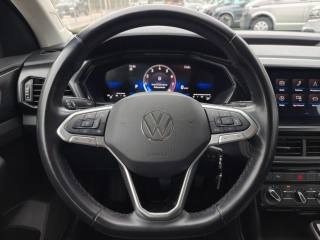 VOLKSWAGEN T-Cross usata, con USB