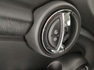 MINI Cooper D usata, con Autoradio