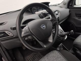 LANCIA Ypsilon usata, con ESP