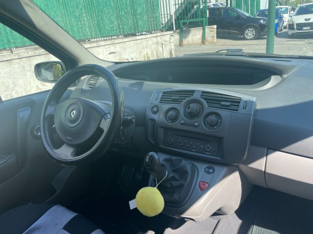 RENAULT Scenic usata, con Alzacristalli elettrici
