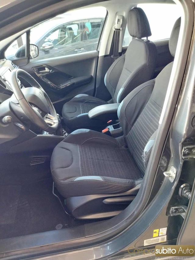 PEUGEOT 208 usata, con Fendinebbia