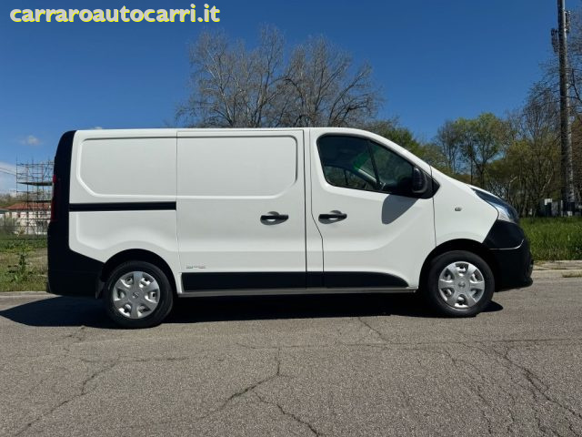 NISSAN NV300 usata, con Airbag