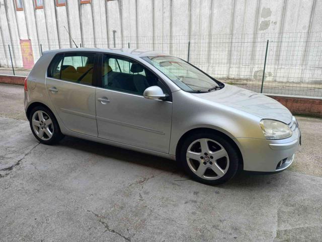 VOLKSWAGEN Golf usata, con Chiusura centralizzata