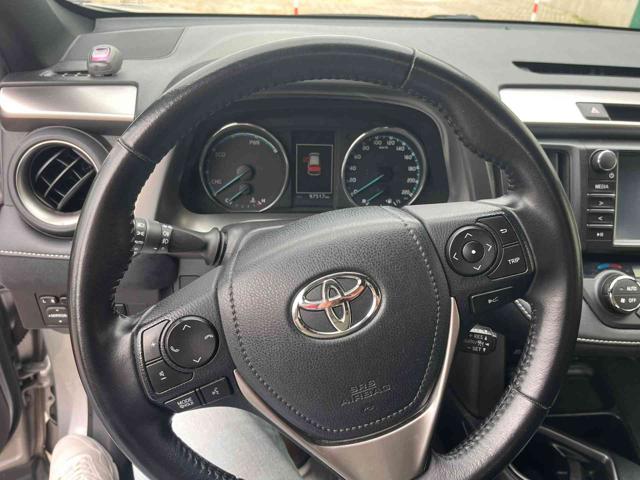 TOYOTA RAV 4 MY23 usata, con Sedili riscaldati