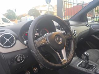 MERCEDES-BENZ B 180 usata, con Fendinebbia