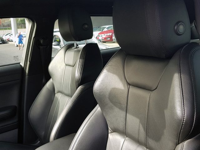LAND ROVER Range Rover Evoque usata, con Volante in pelle