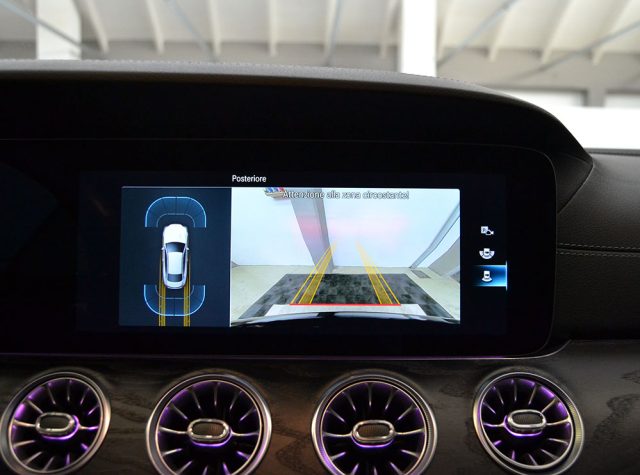 MERCEDES-BENZ E 200 usata, con Cruise Control