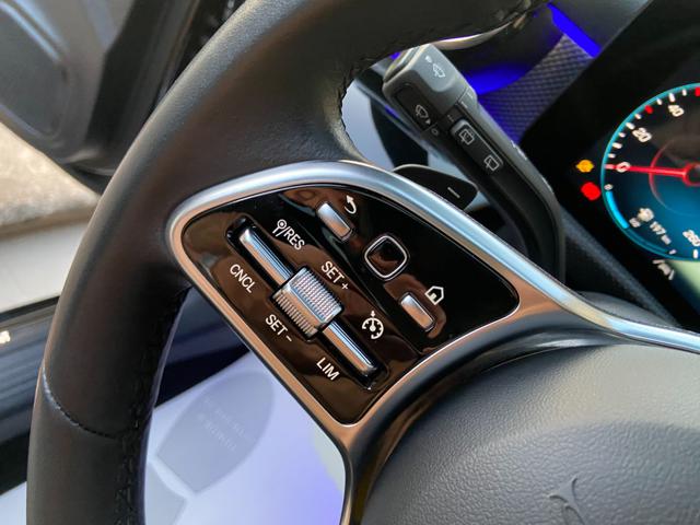 MERCEDES-BENZ A 180 usata, con Fari LED