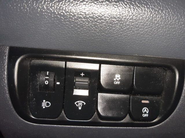 KIA Rio usata, con ESP