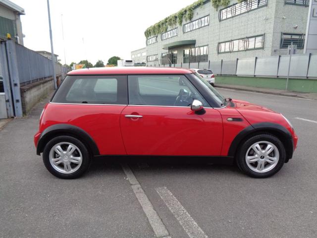 MINI One usata, con USB