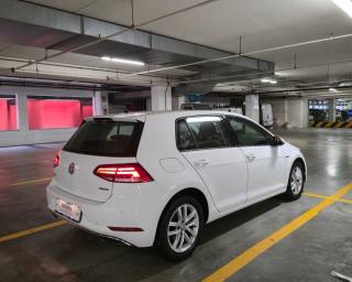 VOLKSWAGEN Golf usata, con Autoradio