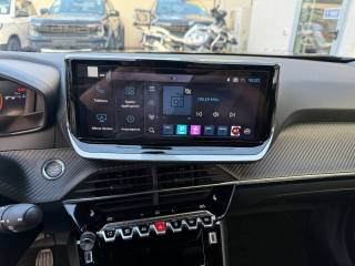 PEUGEOT 2008 usata, con Sensori di parcheggio posteriori