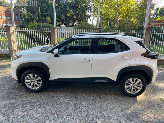 TOYOTA Yaris Cross usata, con Autoradio