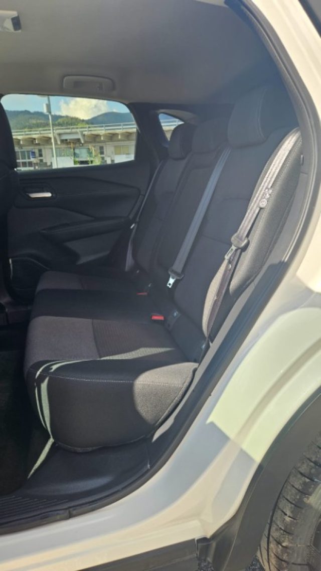 NISSAN Qashqai usata, con Fari LED