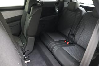 PEUGEOT 5008 usata, con Volante in pelle