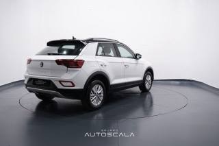 VOLKSWAGEN T-Roc usata, con Autoradio