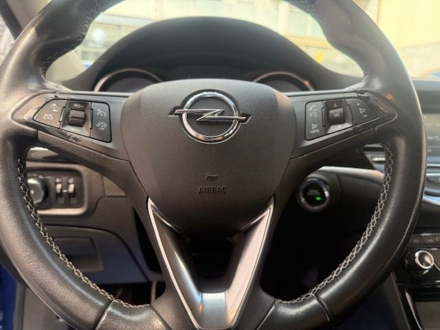 OPEL Astra usata, con Regolazione elettrica sedili